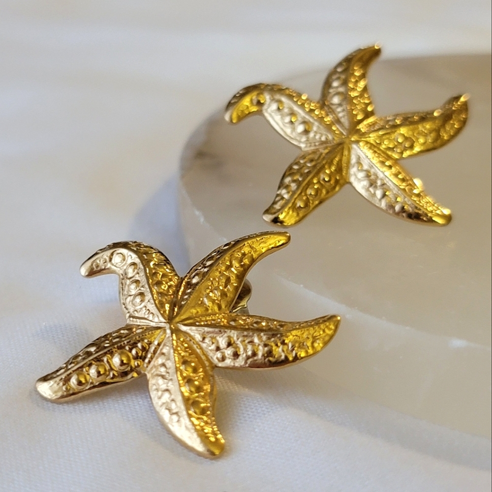 Vintage Gold Starfish Earrings Nautical Beach Sea 80s